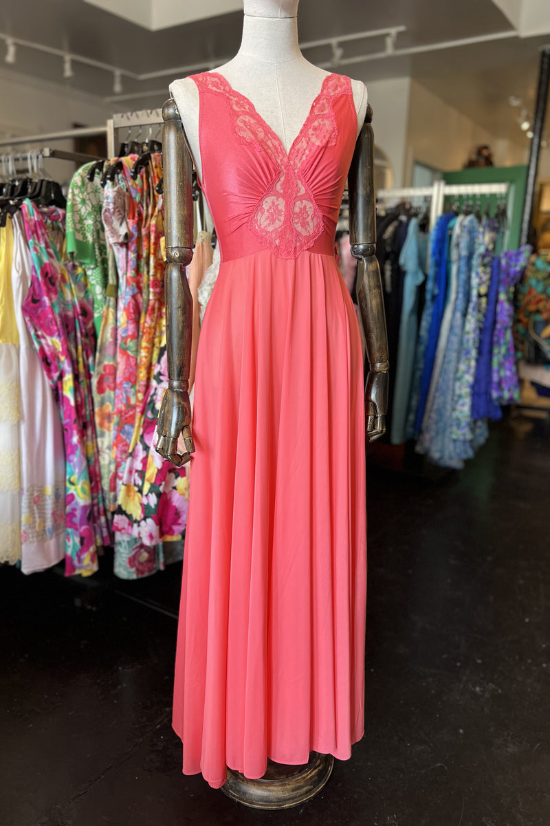 Vintage 1970s Salmon Pink Gown & Robe