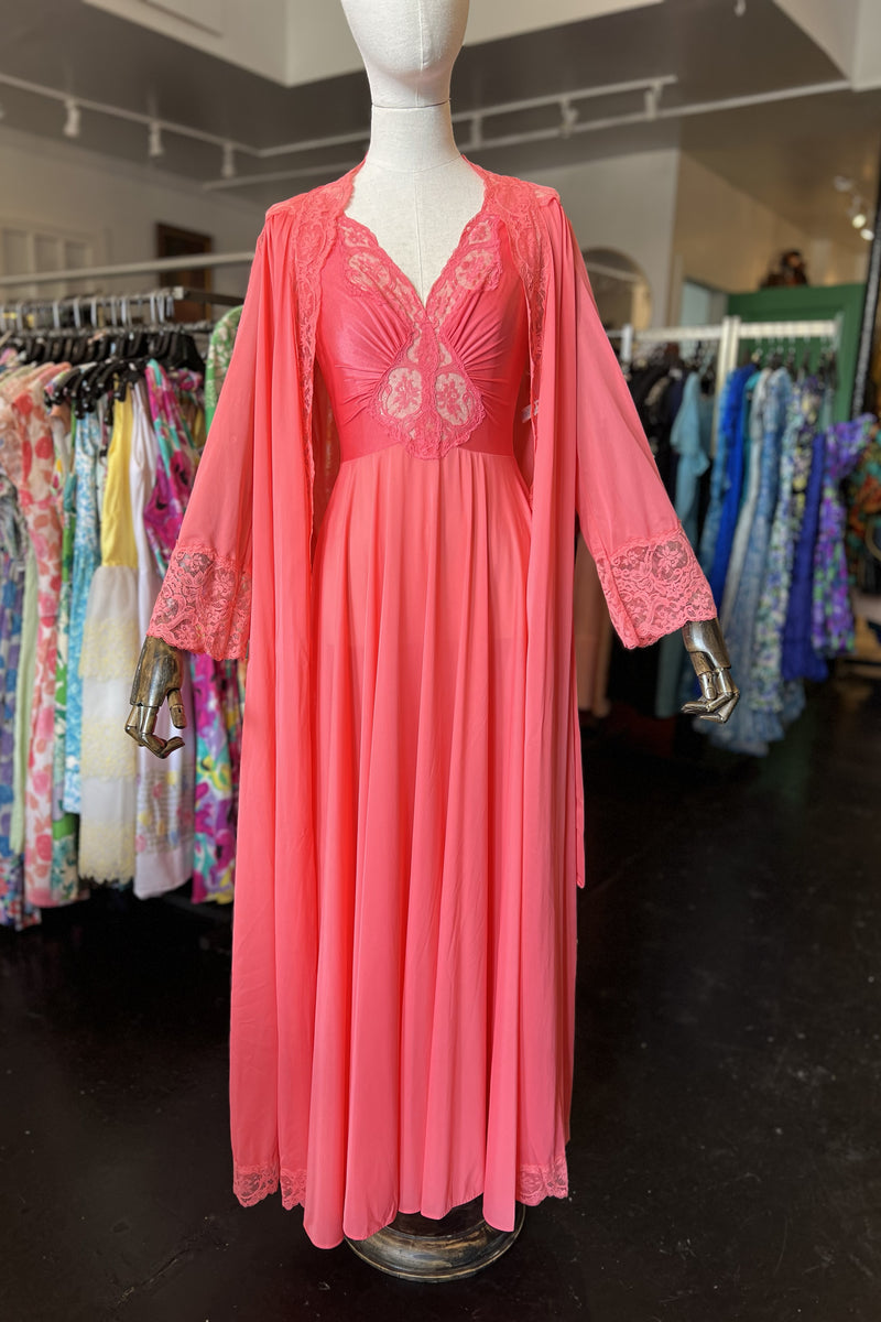 Vintage 1970s Salmon Pink Gown & Robe